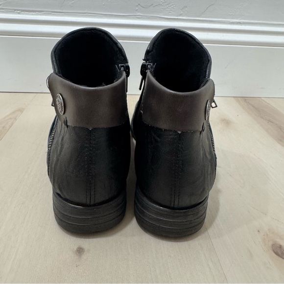 Remonte Black and Gray Ankle Booties - Picture 8 of 15
